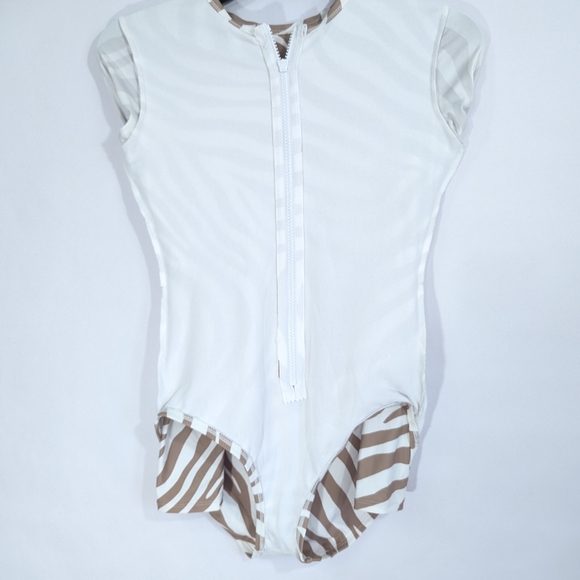 Michael Kors Long Sleeve Rashguard sz 6 Women Swimsuit New Beah surf swimming MK - Picture 9 of 10